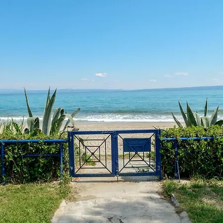 Summer House Blue Sea Апартаменты Ханиоти